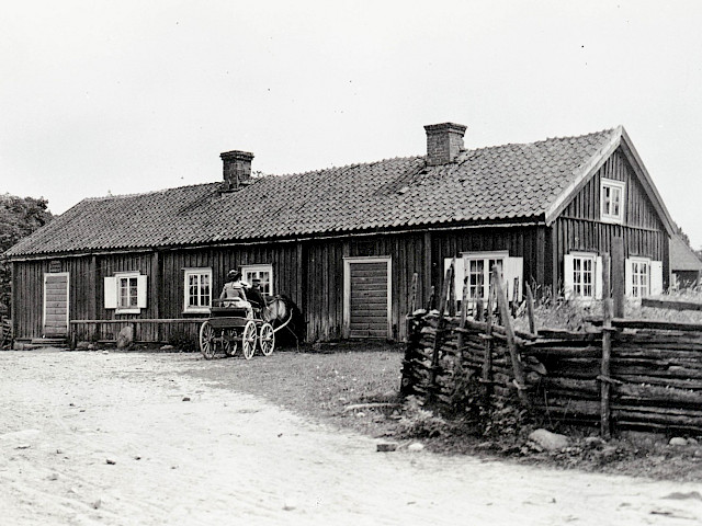 Foto: Gästgivargården riven 1918 DigitalMuseum, Kalmar läns museum, Public Domain