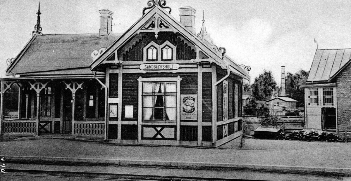 Äldre stationsbyggnad Foto: Järnvägsmuseet Erkännande-DelaLika (CC BY-SA)